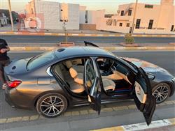 بي ام دبليو الفئة 3